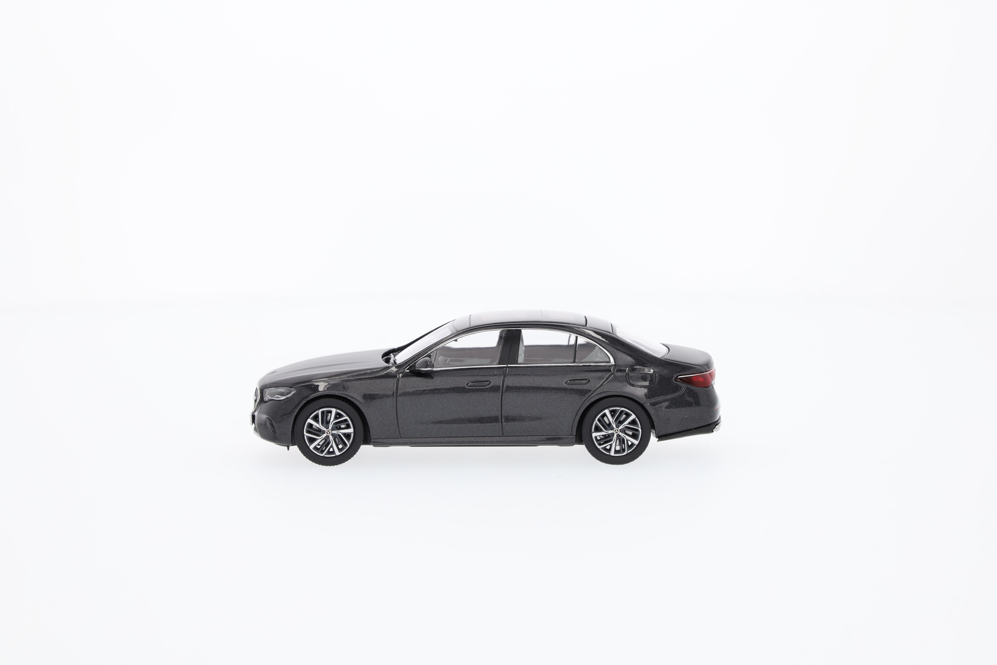 E-Klasse, Limousine, AVANTGARDE, W214 - graphitgrau, iScale, 1:43