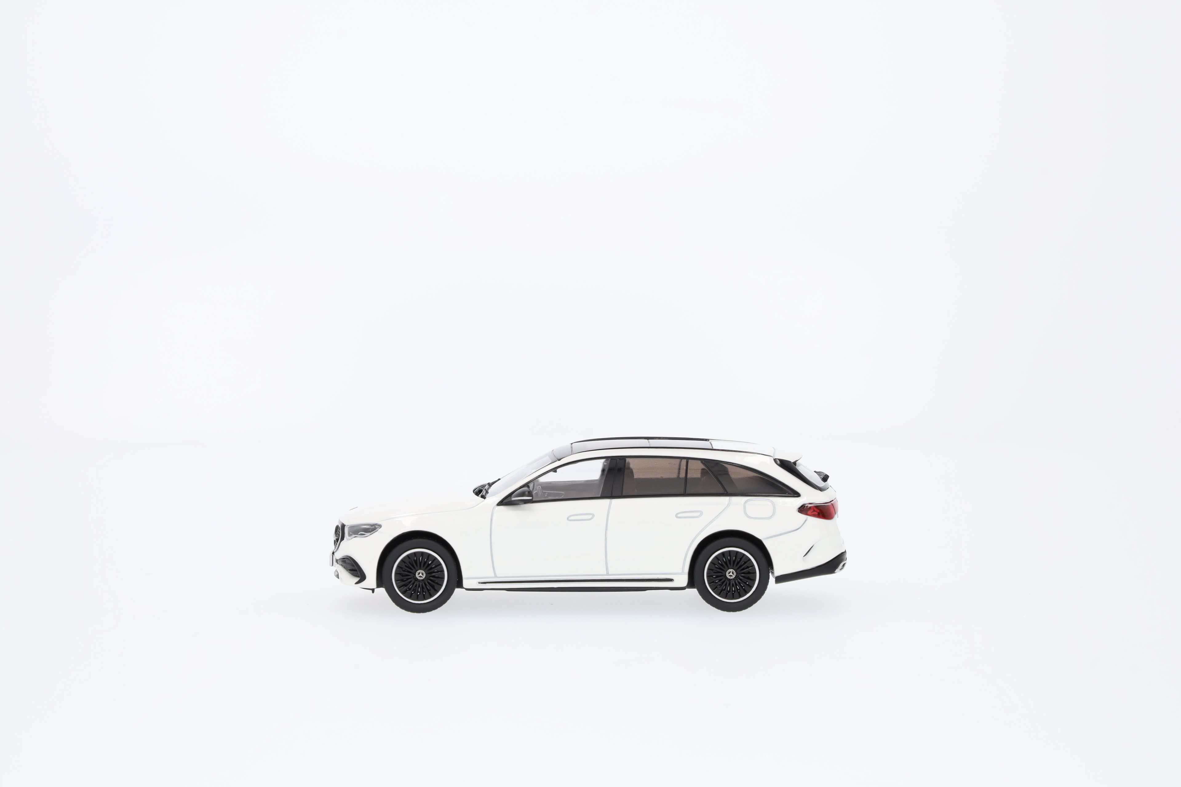 E-Klasse, Estate, AMG Line, S214 - G manufaktur opalietwit bright, iScale, 1:43