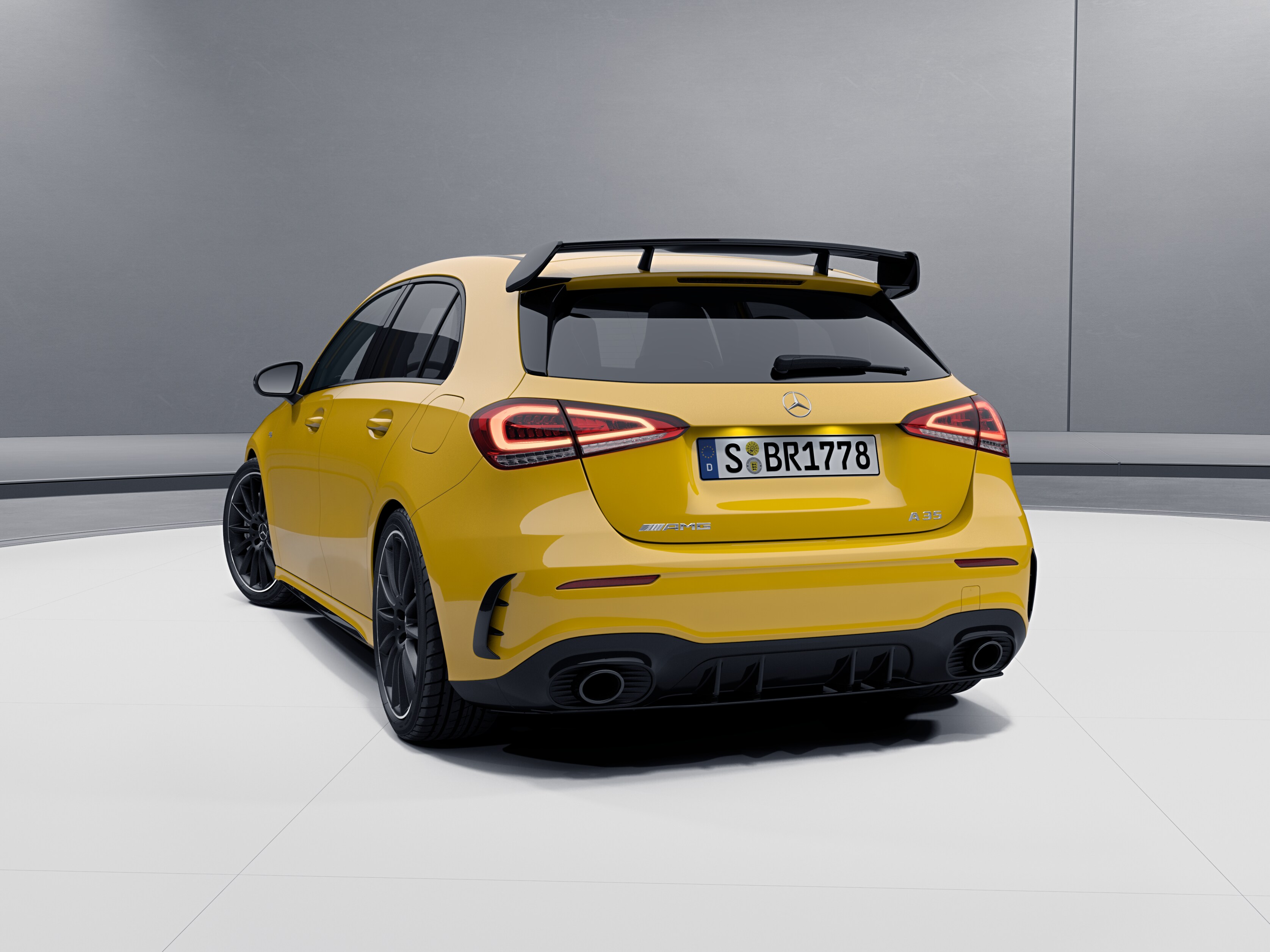 AMG-achterspoiler - Polyurethaan, denimblauw, gespoten, Linkse/rechtse besturing