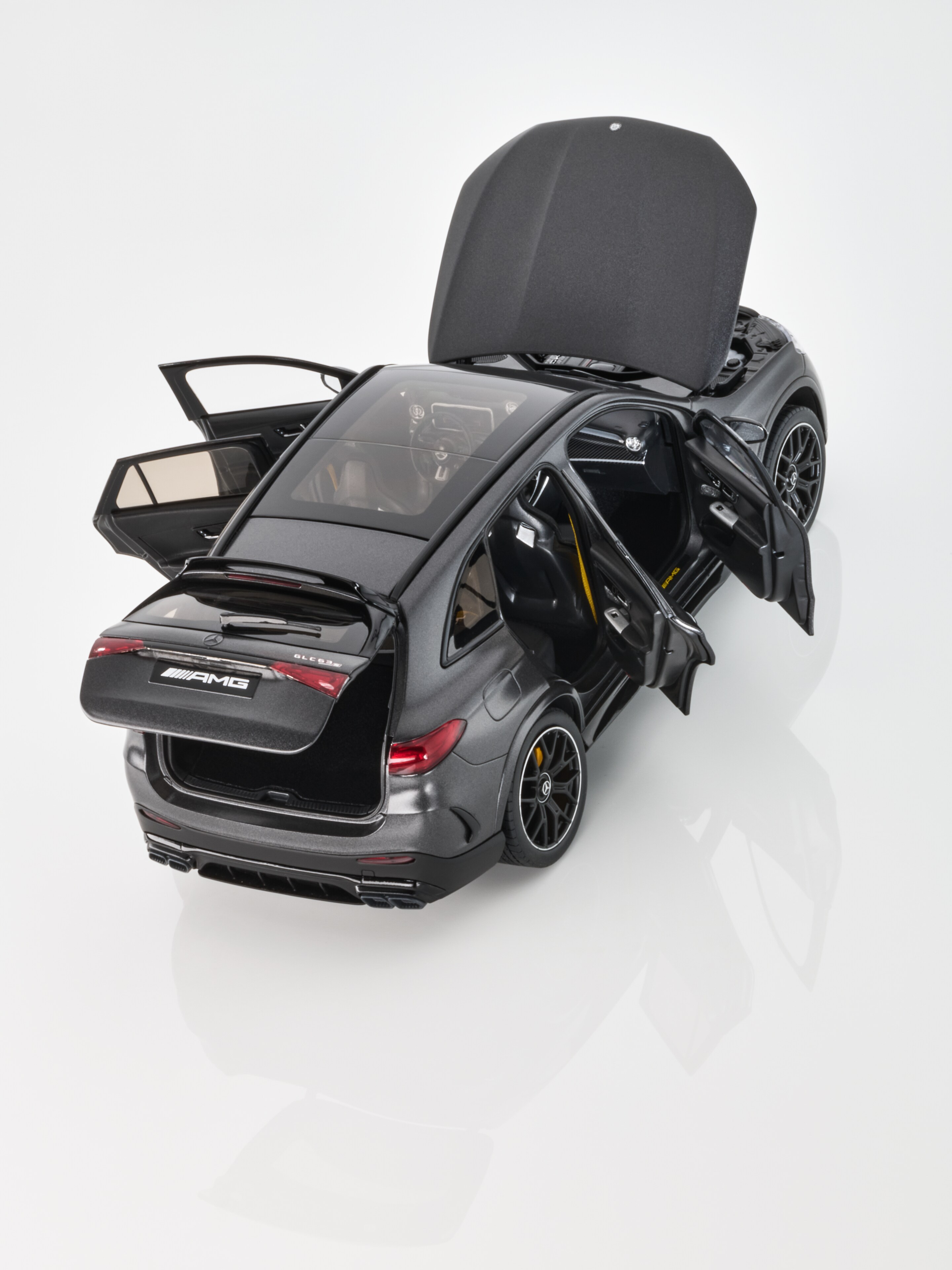 Mercedes-AMG GLC 63, S E PERFORMANCE, X254, edition #1 - MANUFAKTUR grafietgrijs magno, NZG, 1:18